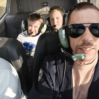 Иван<br>Головачев