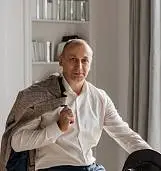 Евгений <br>Смирнов 