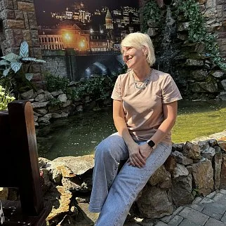 Елена<br>Иванова 