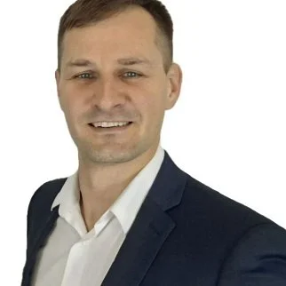 Александр<br>Малов