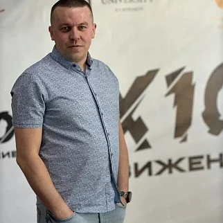 Владлен<br>Рохлов