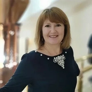 МАРИНА<br>ВЛАСОВА