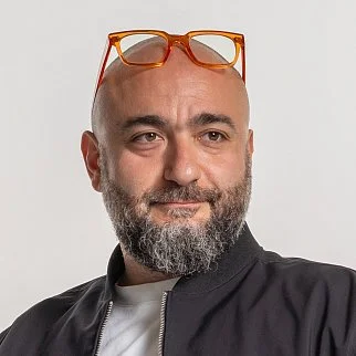 Ко́стас <br>Кирсанидис 