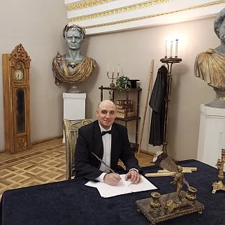 Виктор<br>Костяк
