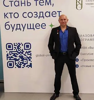 Юрий<br>Лазарев