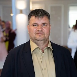 Светский<br>Даниил