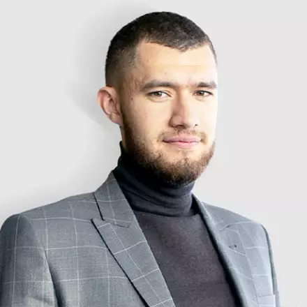 Денис Саляхутдинов