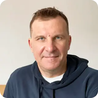 Евгений Ростов