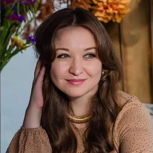 Елена Серова