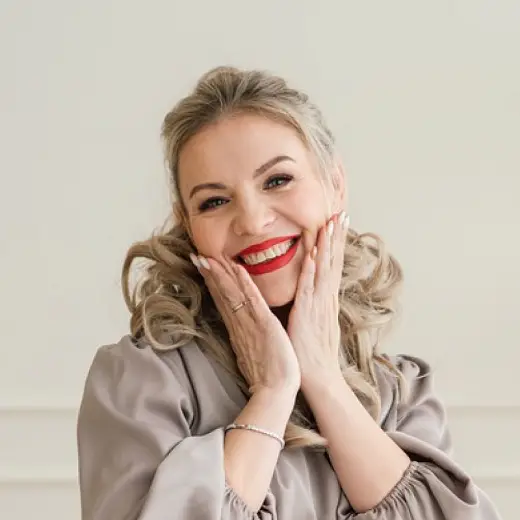 Алена Бизенкова