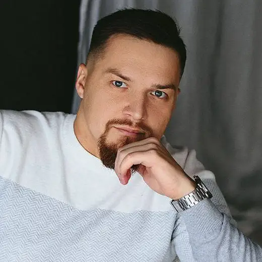 Александр Демидов