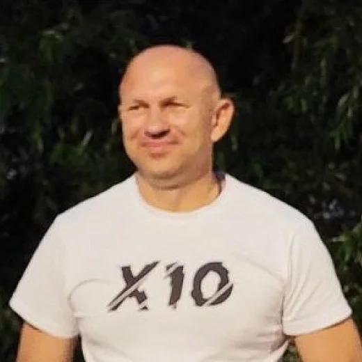 Юрий Лазарев