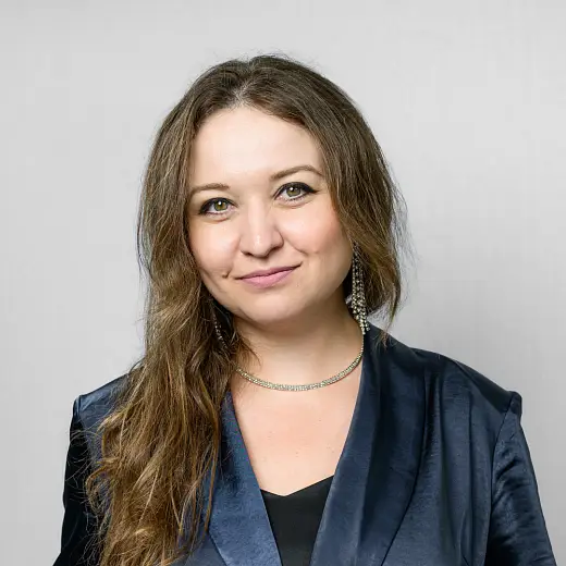 Елена Серова