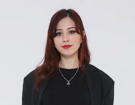 Арина Мартиросян