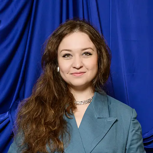 Елена Серова