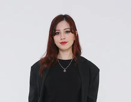 Арина Мартиросян