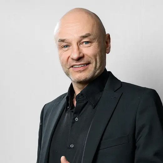 Олег Васляев