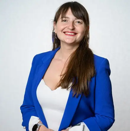 Александра Великанова