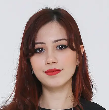 Арина Мартиросян