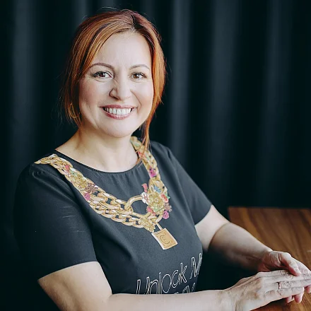 Лариса Медведева