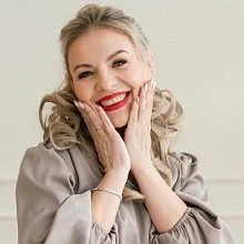 Алёна Бизенкова
