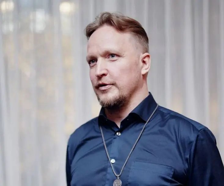 Павел Фролов