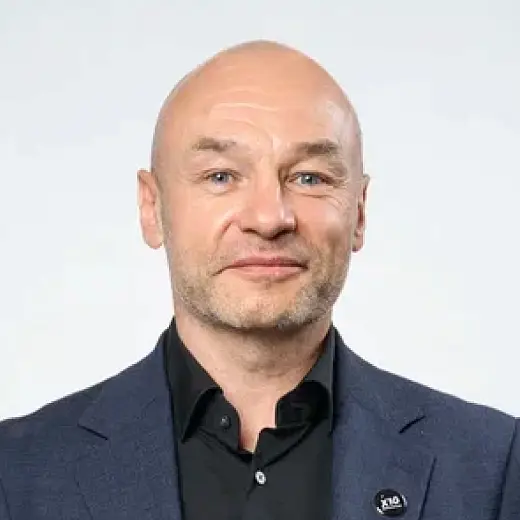 Олег Васляев