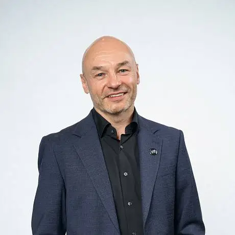 Олег Васляев